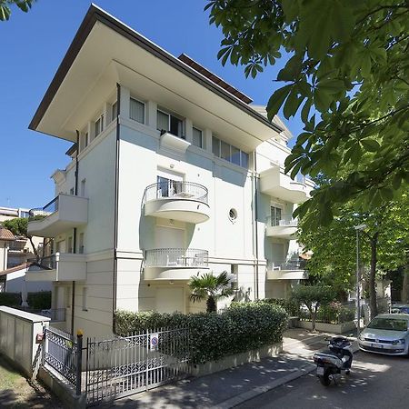 Residence Hamilton Ριτσόνε Εξωτερικό φωτογραφία